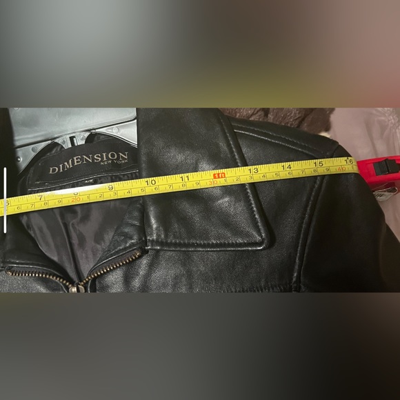 Leather bomber jacket - Picture 4 of 7